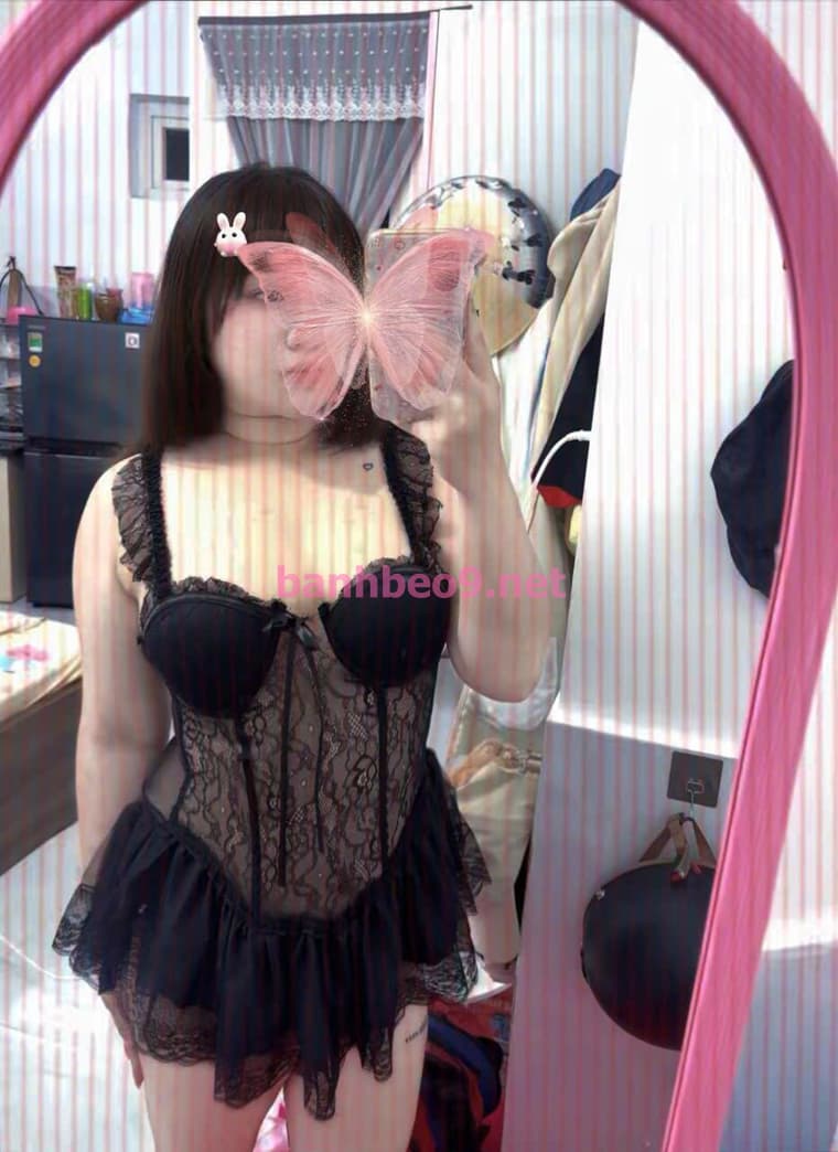 GÁI XINH MIỀN TÂY  TRANG TRẦN_ ĐẸP TỰA THIÊN THẦN BODDY HOÀN MỸ_MAX DÂM 