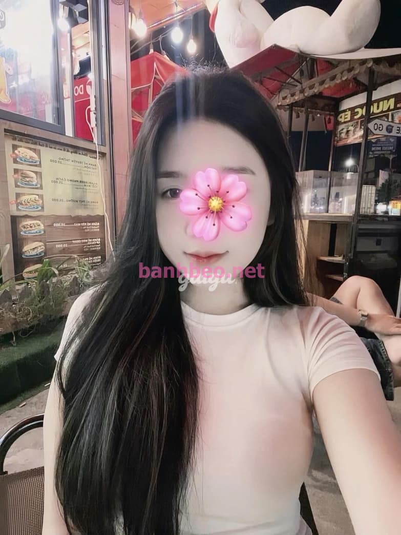 PHƯƠNG NHI 2K4 VẺ ĐẸP RẠNG RỠ,CẶP VÚ NON TƠ CHẤT LƯỢNG NGUYÊN VẸN