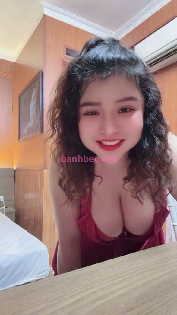 THANH THANH_ XINH DÂM LÀM TÌNH CHUYÊN NGHIỆP