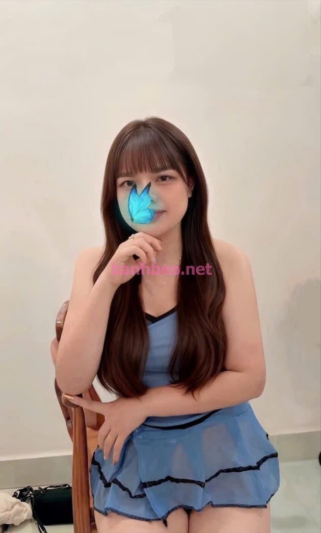 Bích Phương _ Gái gọi chiều khách