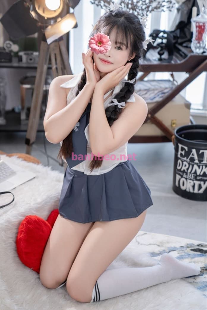 ❤️HOT CLIP SEX❤️ BÉ HỒNG 2K2 VẺ ĐẸP TRONG SÁNG LẦN ĐẦU ĐI LÀM CỰC CHIỀU KHÁCH