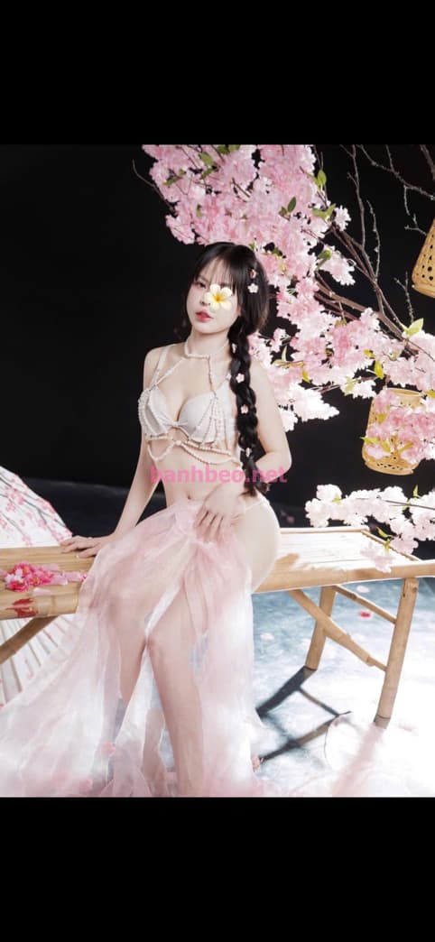 Thu Trà:Xinh Gái, Dễ Thương Dịu Dàng, Vui Vẻ, Nhiệt Tình