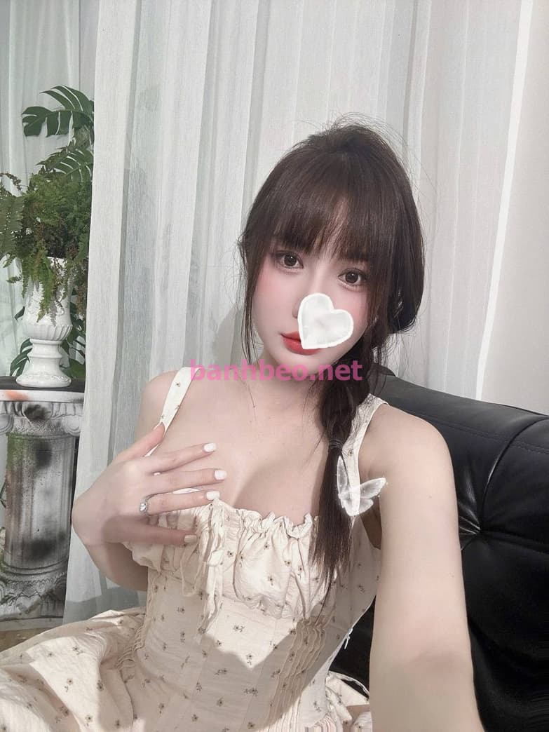 ❤️ HẠ VY ❤️ Em gái xinh - Chuẩn hot girl - Giá chất [1232]