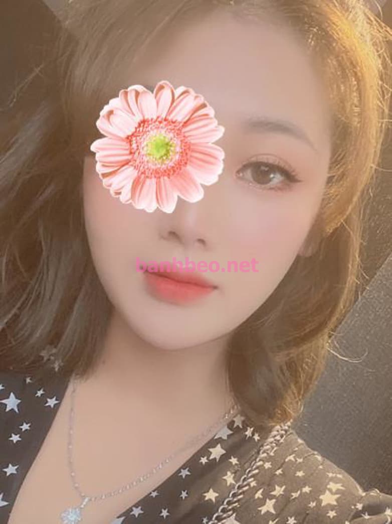 QUỲNH MAI CỰC PHẨM XINH NHƯ BÚP BÊ DA TRẮNG BODY CHUẨN MODEL LÀM TÌNH SAY MÊ