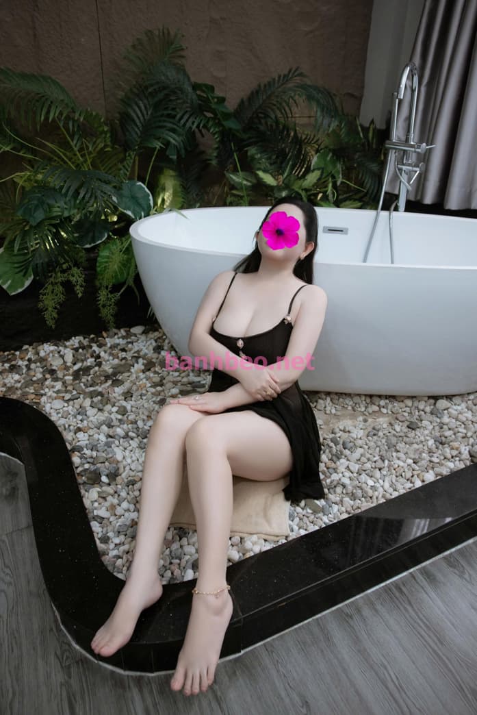 GÁI MIỀN TÂY RẤT DÂM _  LUCKY _ DA TRẮNG MẶT XINH_ MÚT CHYM SIÊU ĐỈNH