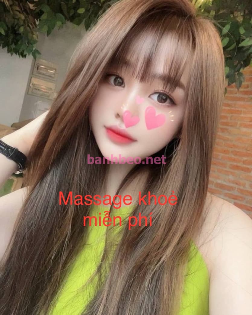 HOTGIRL -NHÃ UYÊN - HÀNG MỚI SIÊU DÂM NHIỆT TÌNH CHIỀU KHÁCH