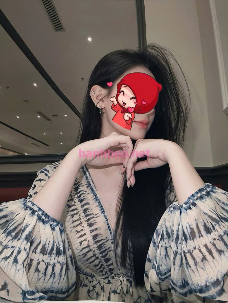 Quỳnh Nhi _ Gái xinh chiều khách, làm tình cực phê