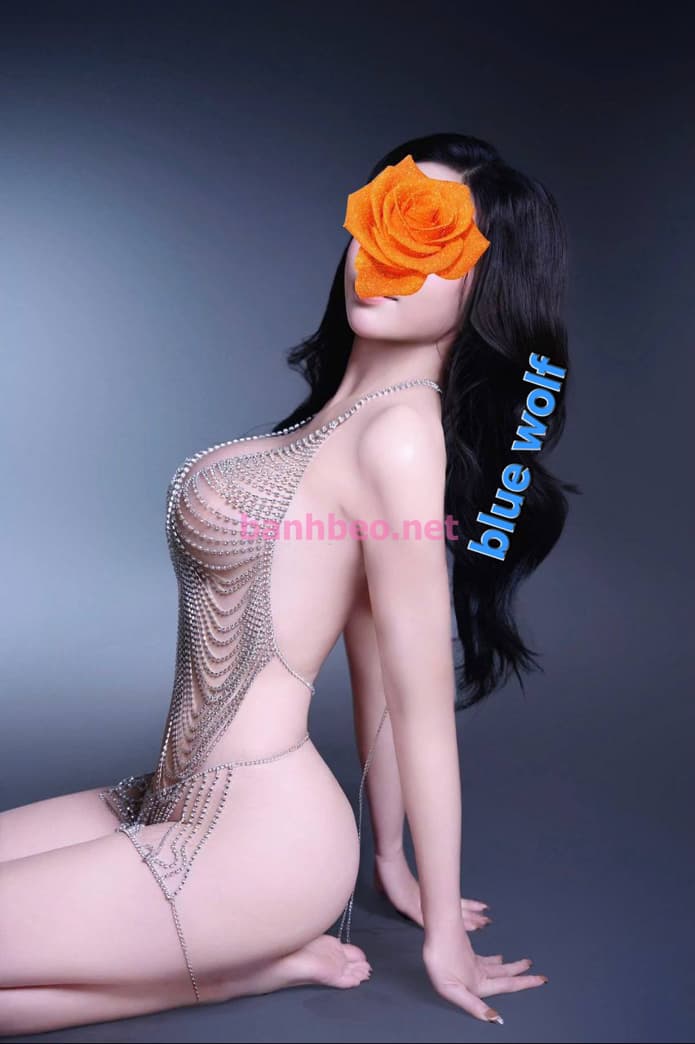 Mẩn Nhi_xinh và rất sang, dâm nhiều nước và bj giỏi