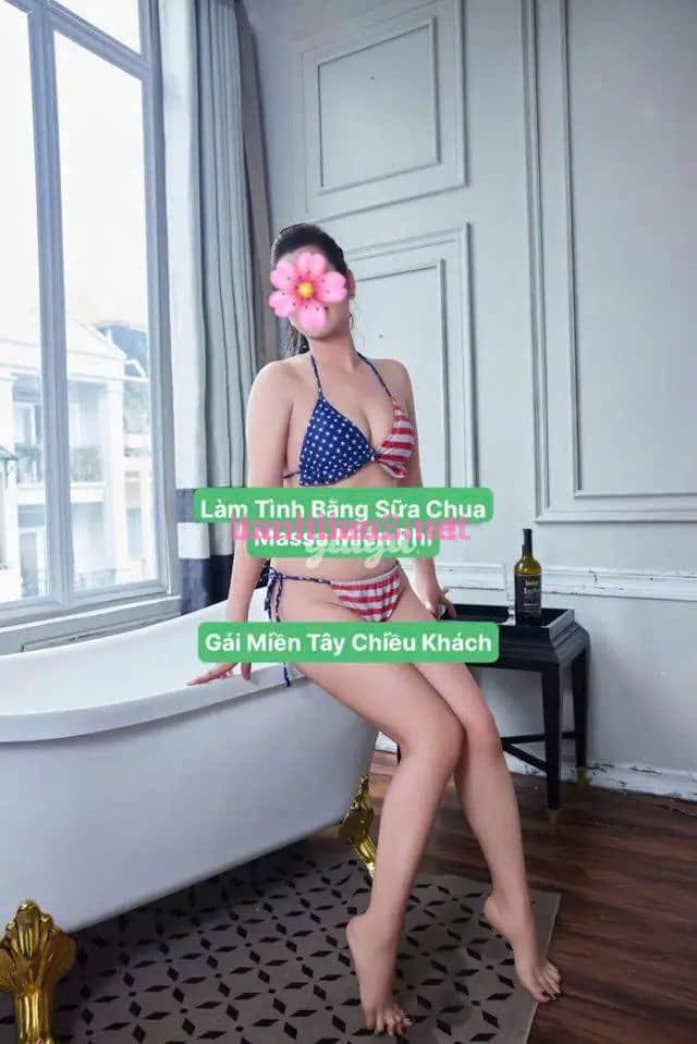 GÁI DÂM TRÀ MY _ VÚ SIÊU TO_ LÀM TÌNH MAX PHÊ CHIỀU KHÁCH NHƯ VUA