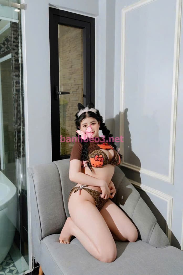 HOÀNG ANH 2k3VÚ TO, BODY MƯỢT MÀ, GỢI CẢM QUYẾN RŨ
