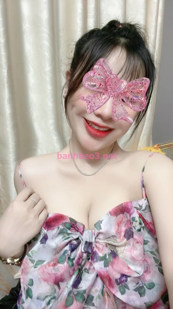 NGỌC NHI ❤️❤️ GÁI XINH DÂM QUYẾN RŨ - VÚ TO BƯỚM TƯƠI - NGƯỜI TÌNH TUYỆT VỜI DỄ THƯƠNG