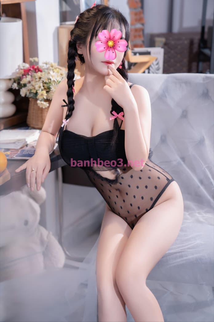 Bé Trang _ Dâm nữ bj sướng mông to dogy bao phê