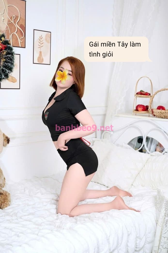 Lan Anh- Dáng nhỏ nhắn, làm tình giỏi