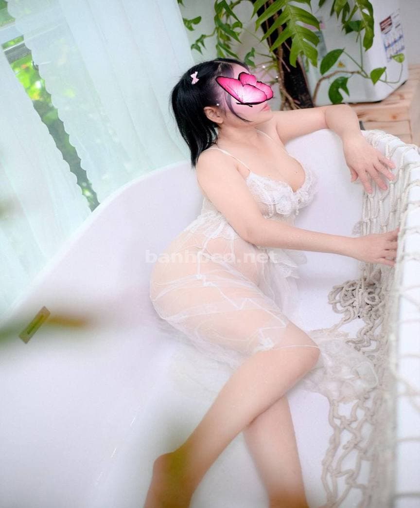 GÁI DÂM TUYẾT MAI-PHỤC VỤ CHIỀU KHÁCH NHƯ THƯỢNG ĐẾ LÀM TÌNH BAO PHÊ Ngon bổ rẻ