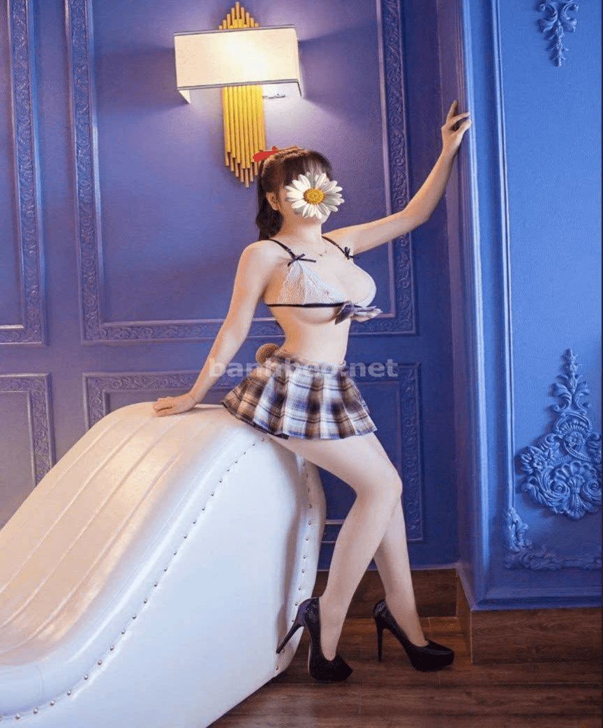 Đỗ Thu văn phòng gái gọi Kim Ngưu Hai Bà Trưng, thân hình căng đét chuẩn từng xentimet
