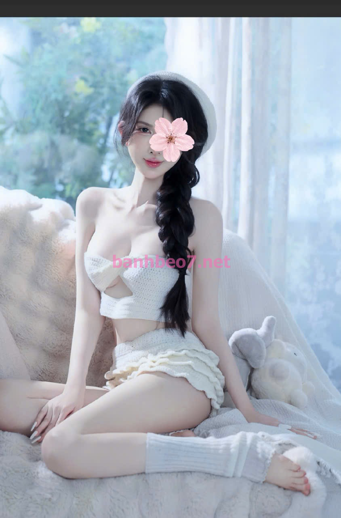 Nhã Vy xinh ngoan nhiệt tình chiều chuộn như ny